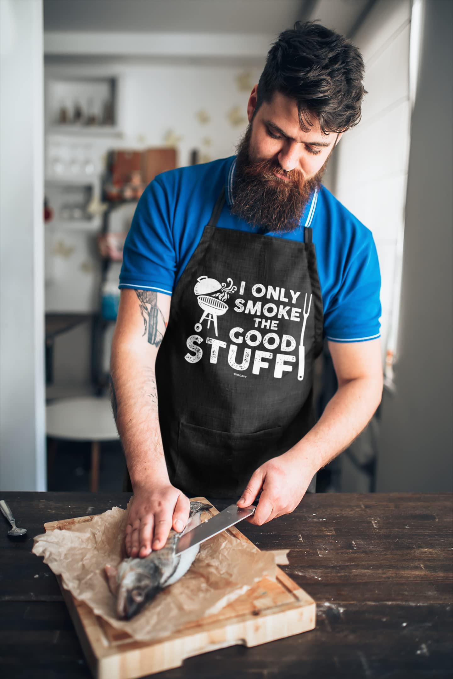VAGAVY - Funny I Only Smoke The Good Stuff Men Apron with Pockets - Black Aprons for Men, Dad, Husband - Birthday, Fatherās Day Grilling Gifts for Papa, Husbandā¦