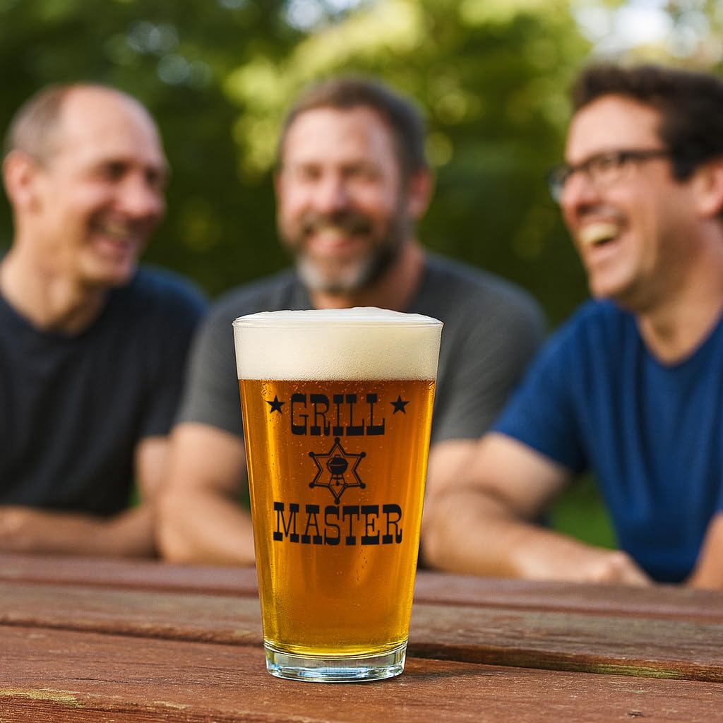 "Grill Master" 16oz Beer Pint Glass, Funny Dad Gift for Father's Day